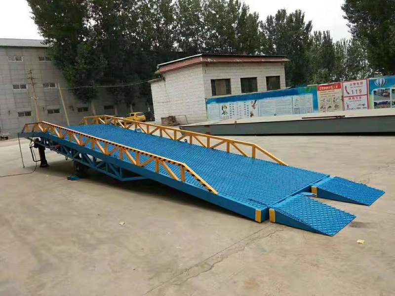 崇左电动液压登车桥